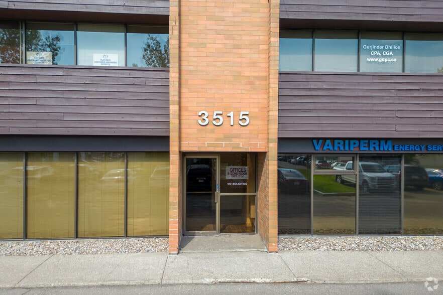 3403-3515 27th St NE, Calgary, AB for lease - Building Photo - Image 2 of 8