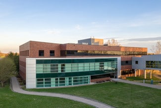 Plus de détails pour 3503 Highpoint Dr N, Oakdale, MN - Bureau à louer