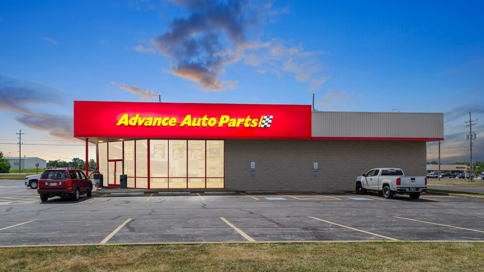 2040 E Harbor Rd, Port Clinton, OH for sale - Building Photo - Image 1 of 8