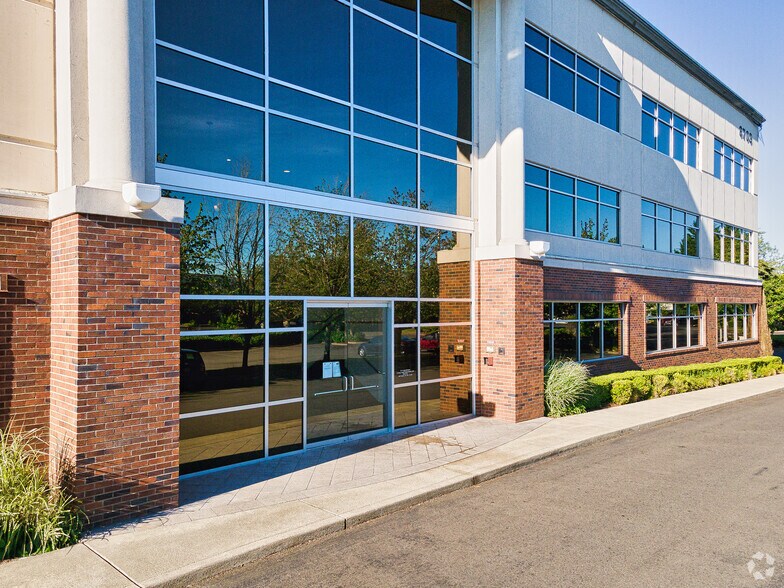 6703 S 234th St, Kent, WA à louer - Photo du bâtiment - Image 2 de 3