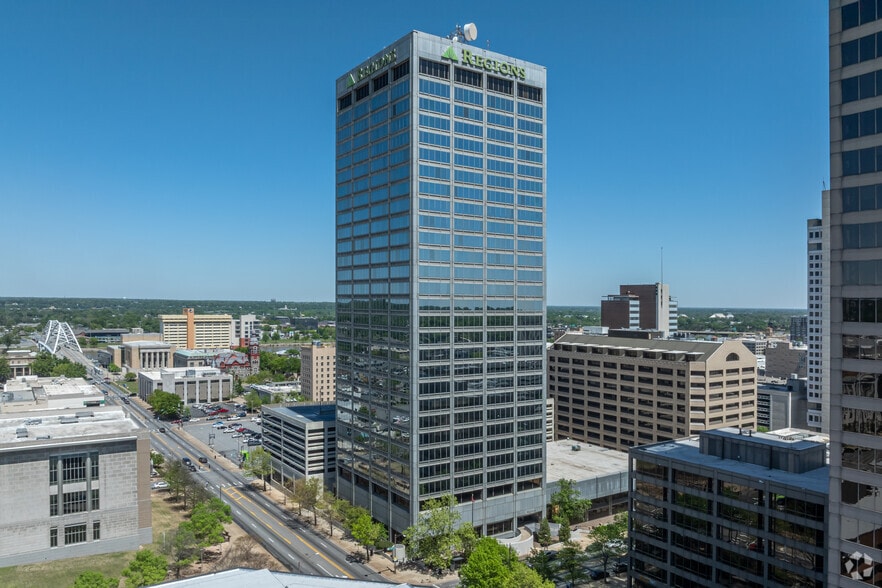 400 W Capitol Ave, Little Rock, AR for lease - Primary Photo - Image 1 of 33