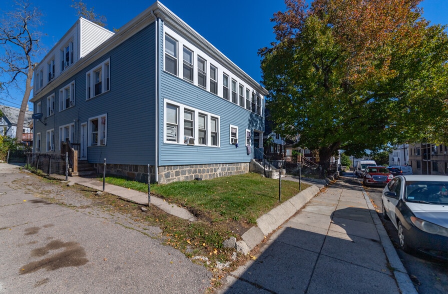 35 Bradshaw St, Dorchester, MA for sale - Building Photo - Image 3 of 32
