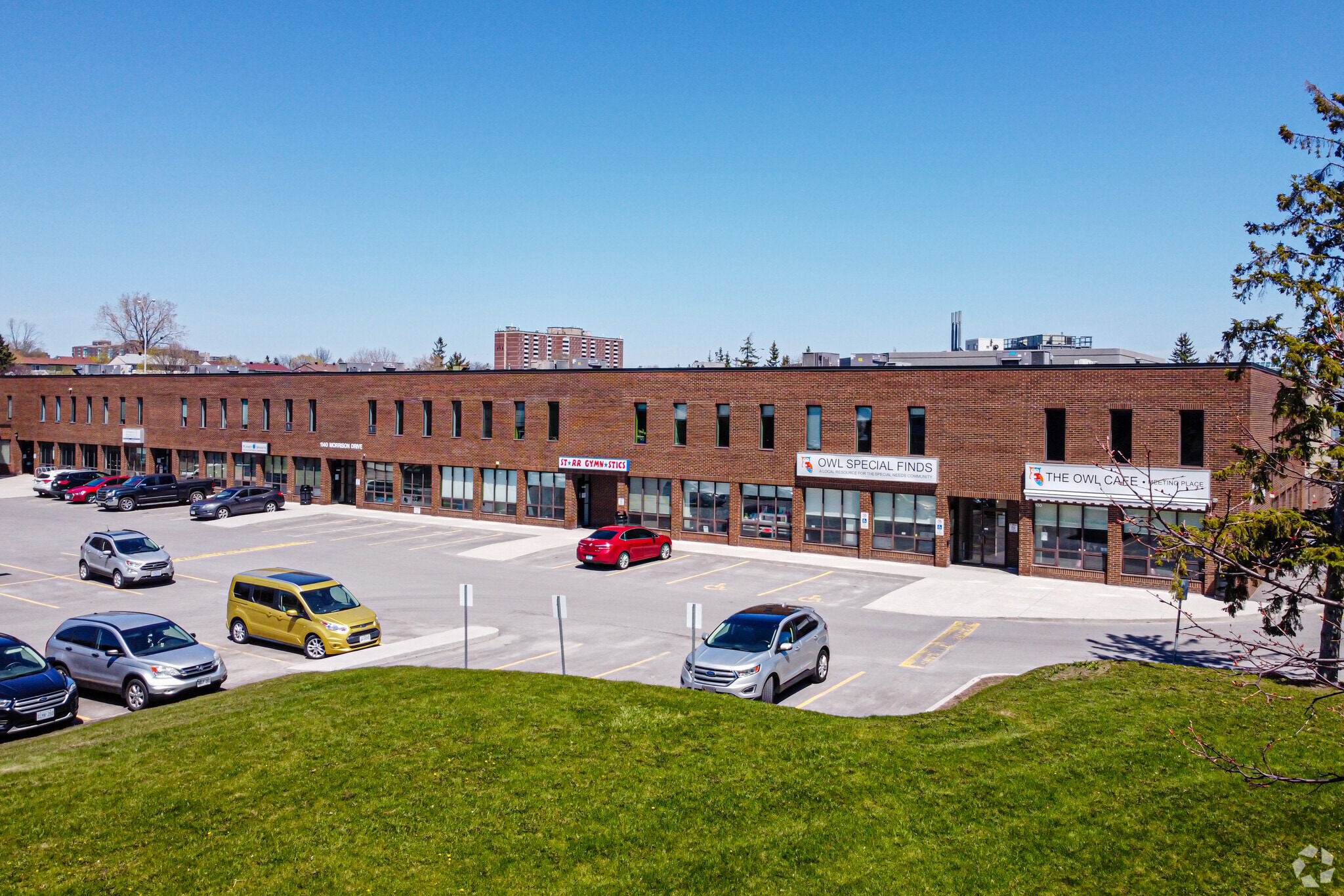 1140 Morrison Dr, Ottawa, ON for lease Primary Photo- Image 1 of 4