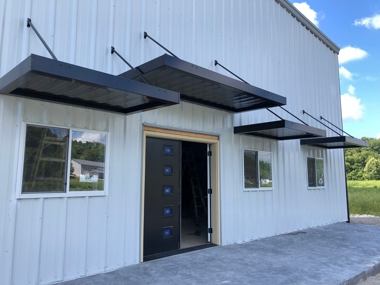 80 Industrial Flats Rd, Eldon, MO for sale - Building Photo - Image 2 of 8