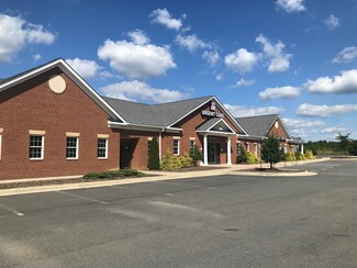 Plus de détails pour 11073 Colonel Armistead Dr, Ruther Glen, VA - Bureau à louer