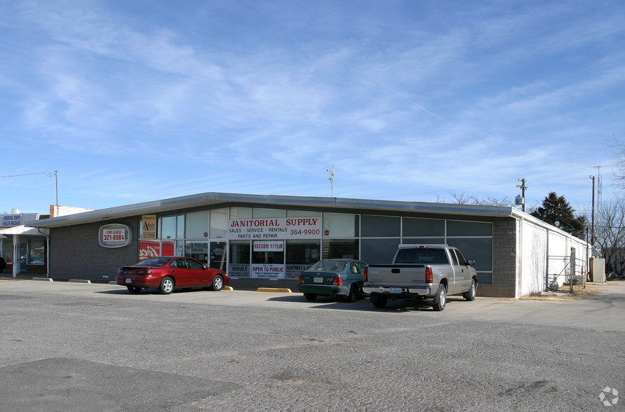 1021 N Flood, Norman, OK for sale - Primary Photo - Image 1 of 3