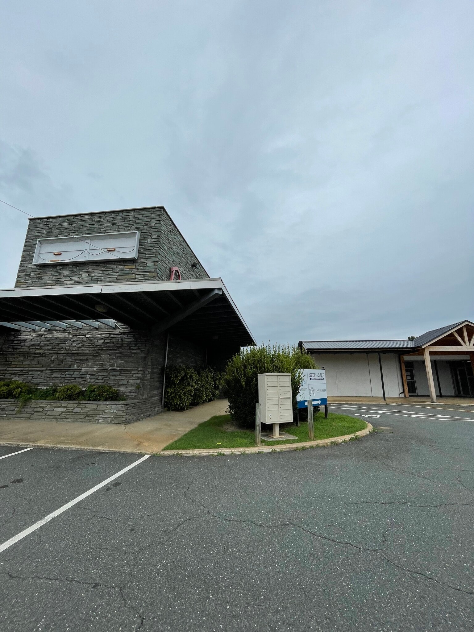 4535 S Amherst Hwy, Madison Heights, VA for lease Interior Photo- Image 1 of 6