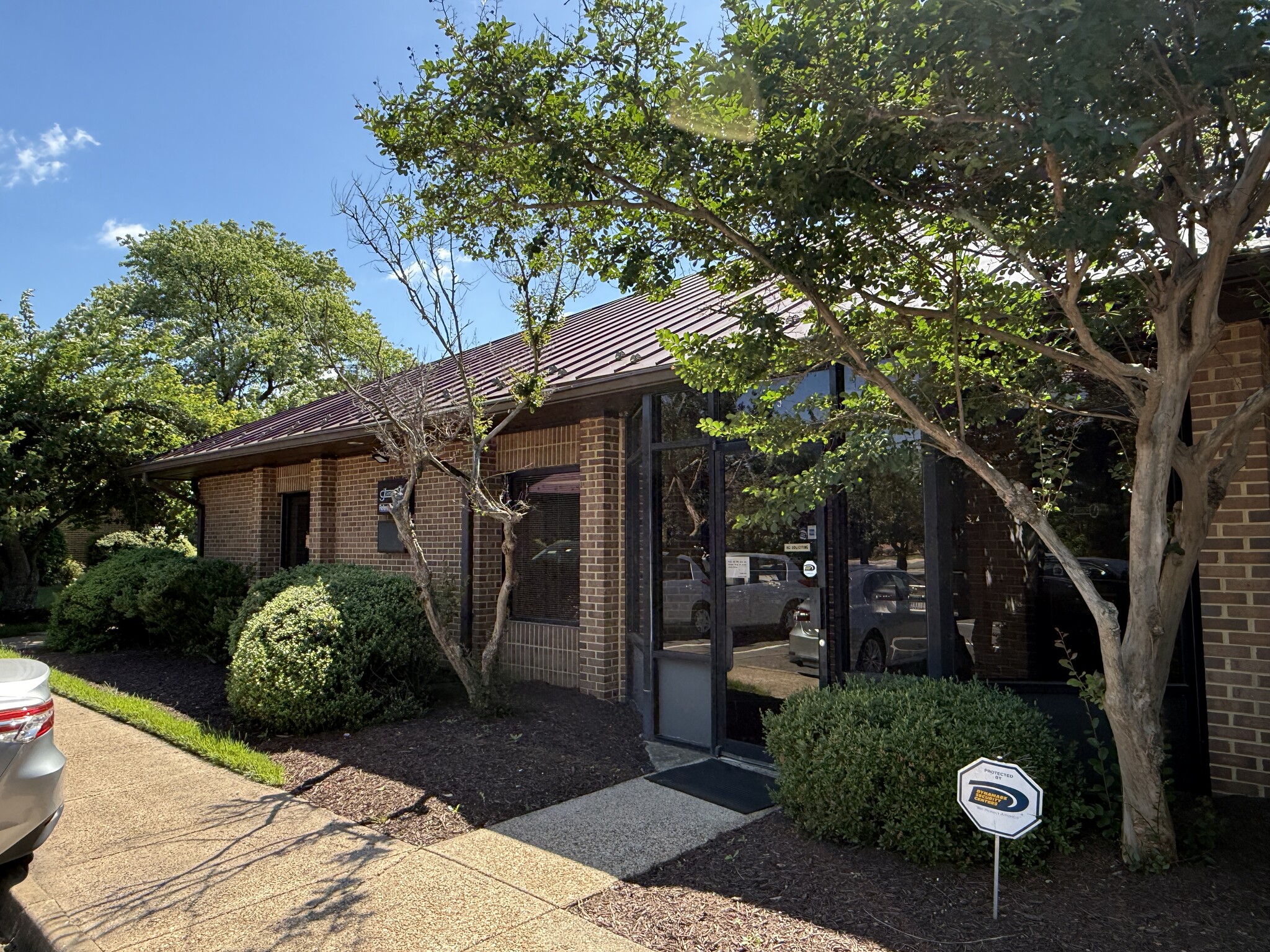 403 Chatham Sq, Fredericksburg, VA for sale Building Photo- Image 1 of 73