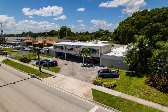 Plus de détails pour 2333 N State Road 7, Margate, FL - Bureau/Commerce de détail à louer