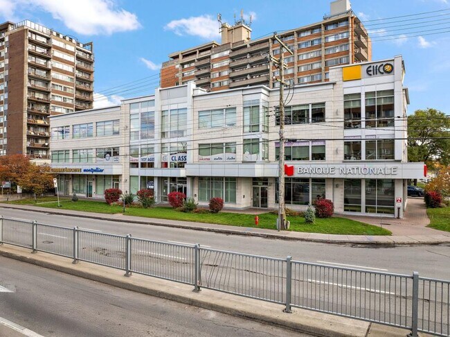 More details for 150 Boul De La Côte-Vertu, Saint-Laurent, QC - Office for Lease