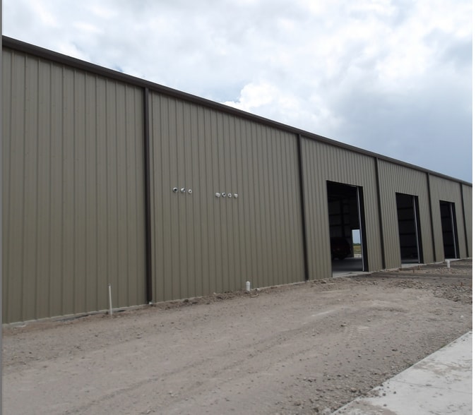 6201 FM 106 UNIT 2, Harlingen, TX à louer - Photo du bâtiment - Image 1 de 25