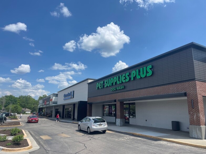 310-424 SW Ward Rd, Lee's Summit, MO for lease - Building Photo - Image 1 of 4