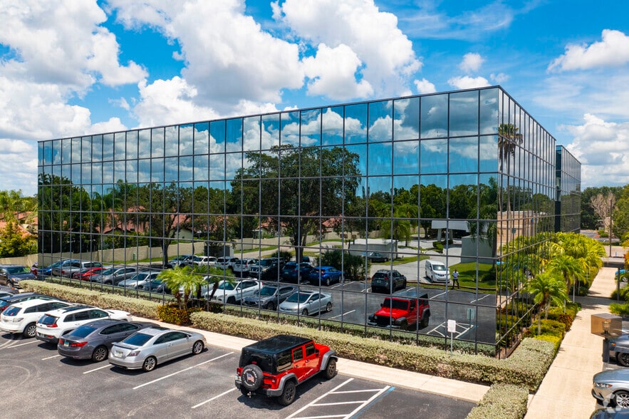 3665 Bee Ridge Rd, Sarasota, FL for lease - Building Photo - Image 1 of 7