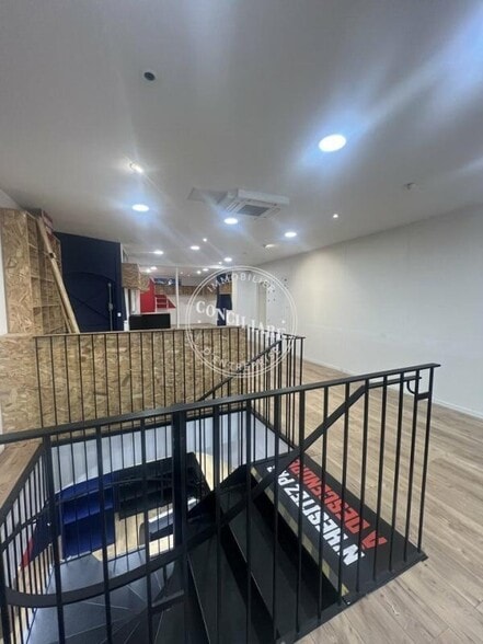 5 Rue Du Fourbastard, Toulouse for lease - Interior Photo - Image 2 of 5