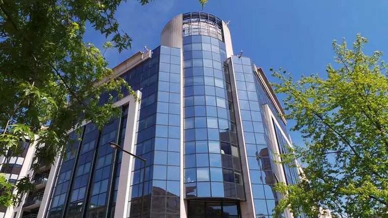 Office in Boulogne-Billancourt for lease Building Photo- Image 1 of 7