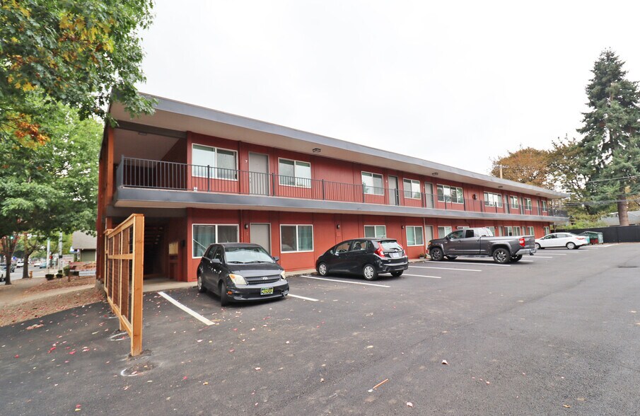 1247-1257 W 6th Ave, Eugene, OR à vendre - Photo du bâtiment - Image 3 de 14