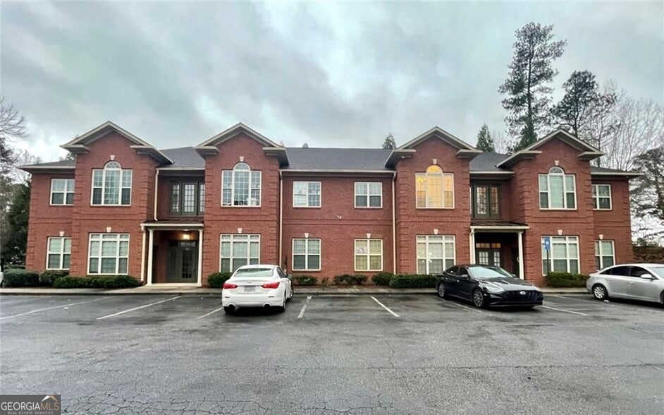 950 Dannon View, Atlanta, GA for sale - Building Photo - Image 2 of 11