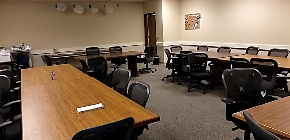 508 Old Austin Hutto Rd, Pflugerville, TX for sale - Interior Photo - Image 2 of 14