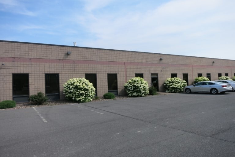 31 Corporate Circle, East Syracuse, NY for lease Primary Photo- Image 1 of 4