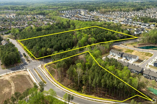 Plus de détails pour 2700 Forestville Rd, Wake Forest, NC - Terrain aux enchères