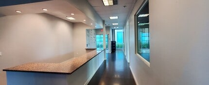 910 Roosevelt Ave, Irvine, CA for lease Interior Photo- Image 2 of 8