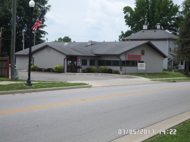 1120 Liberty St, Covington, IN à vendre - Photo principale - Image 1 de 1