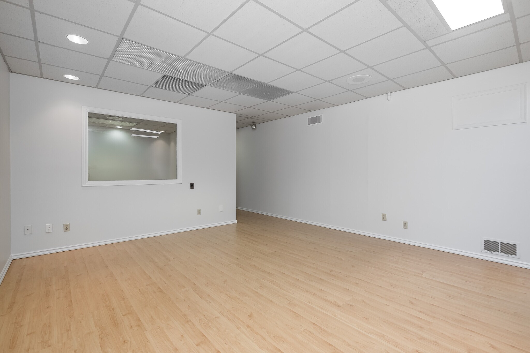 1471 Stayte Rd, White Rock, BC à vendre Photo intérieure- Image 1 de 1