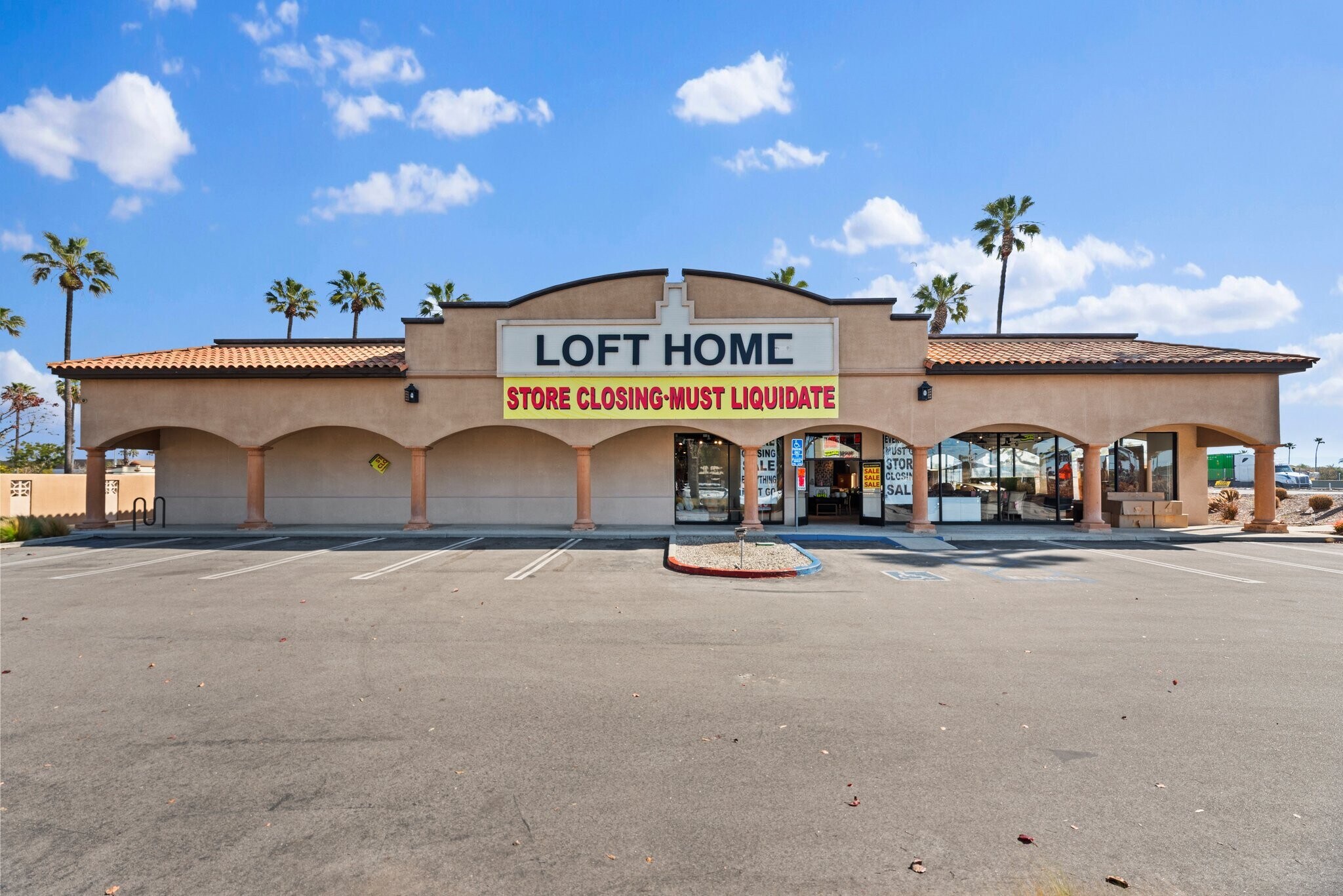 2801 Paseo Mercado, Oxnard, CA à vendre Photo du bâtiment- Image 1 de 1