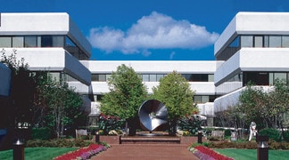 Plus de détails pour 4 International Dr, Rye Brook, NY - Bureau à louer