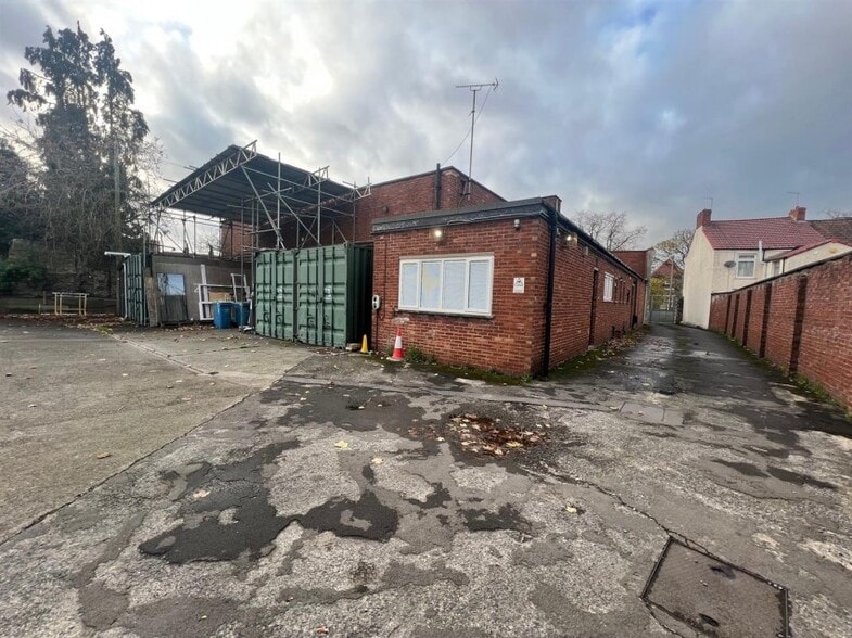 2 Richmond Rd, Mangotsfield for lease - Building Photo - Image 2 of 4