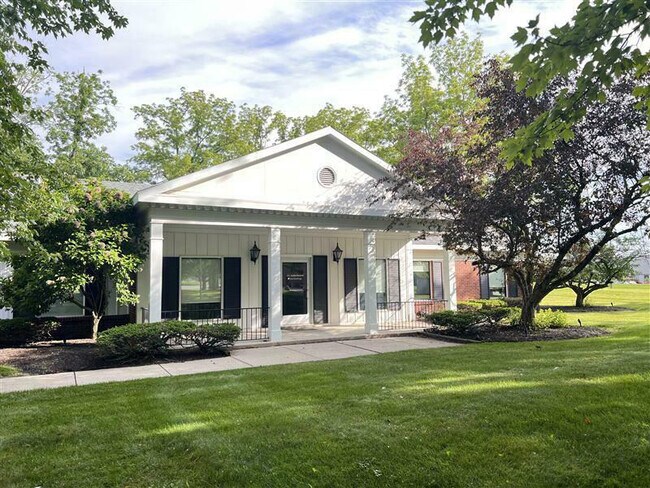 Plus de détails pour 1925 Indian Wood Cir, Maumee, OH - Bureau à vendre