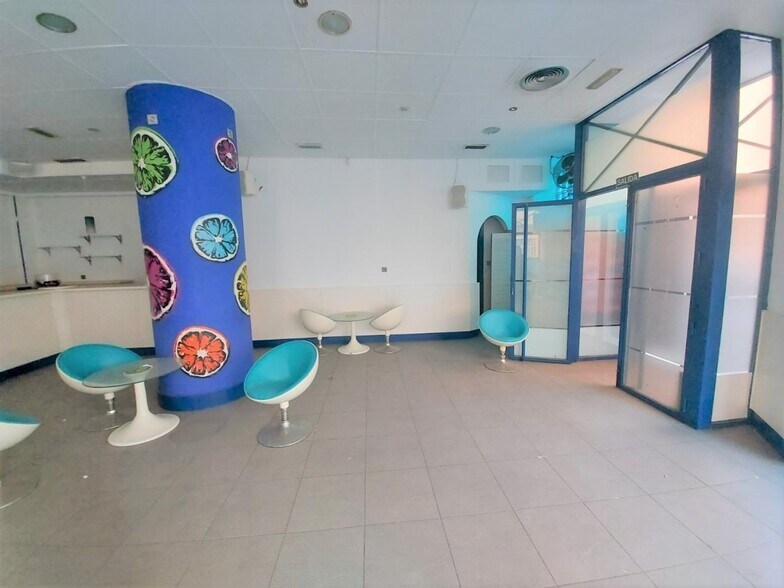 Retail in El Ejido, Almería for sale - Building Photo - Image 2 of 11