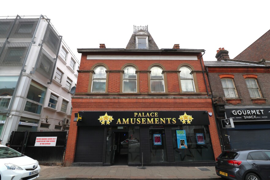 10-12 Chapel St, Luton for sale - Primary Photo - Image 1 of 1