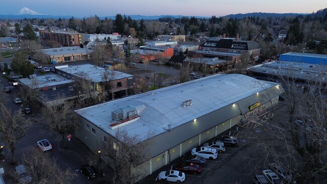 More details for 211 NE Roberts Ave, Gresham, OR - Retail for Sale