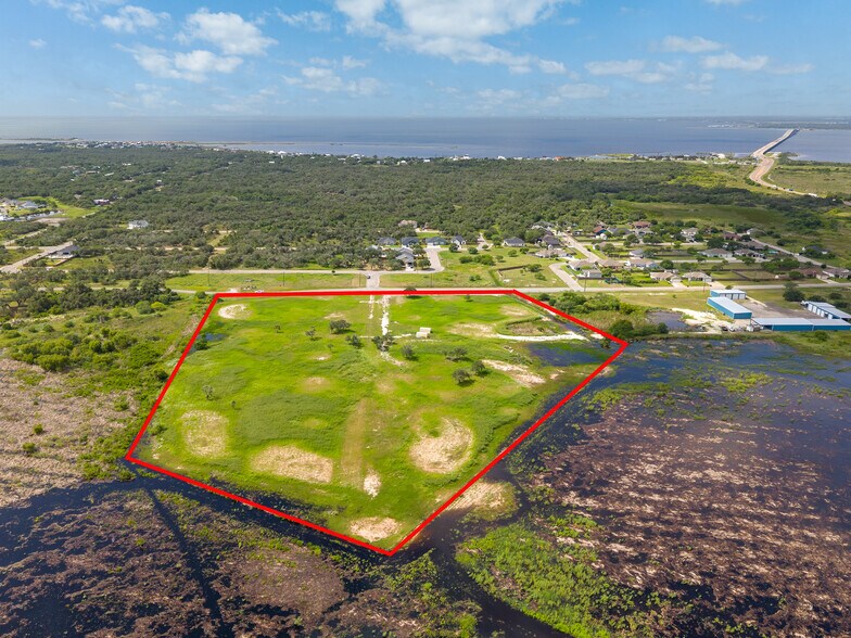 216-312 Seaside Loop, Rockport, TX à vendre - Photo du bâtiment - Image 3 de 14