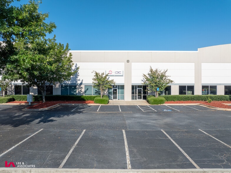 40-68 Liberty Industrial Pky, McDonough, GA for lease - Building Photo - Image 2 of 11