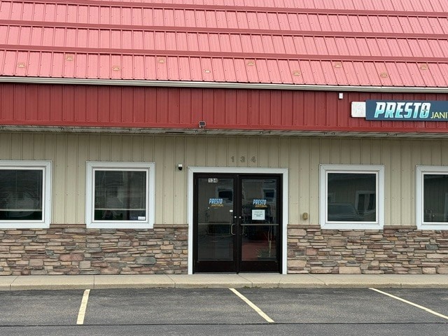 134 26th St NW, Owatonna, MN for lease - Building Photo - Image 3 of 25