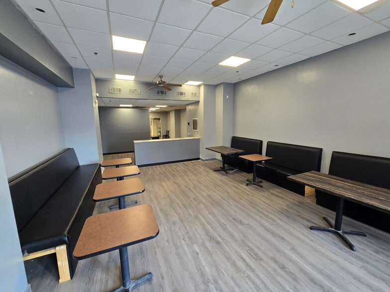 10 Park Pl S, Atlanta, GA for lease - Building Photo - Image 2 of 12