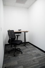 5825 University Research Ct, College Park, MD à louer Photo intérieure- Image 1 de 1