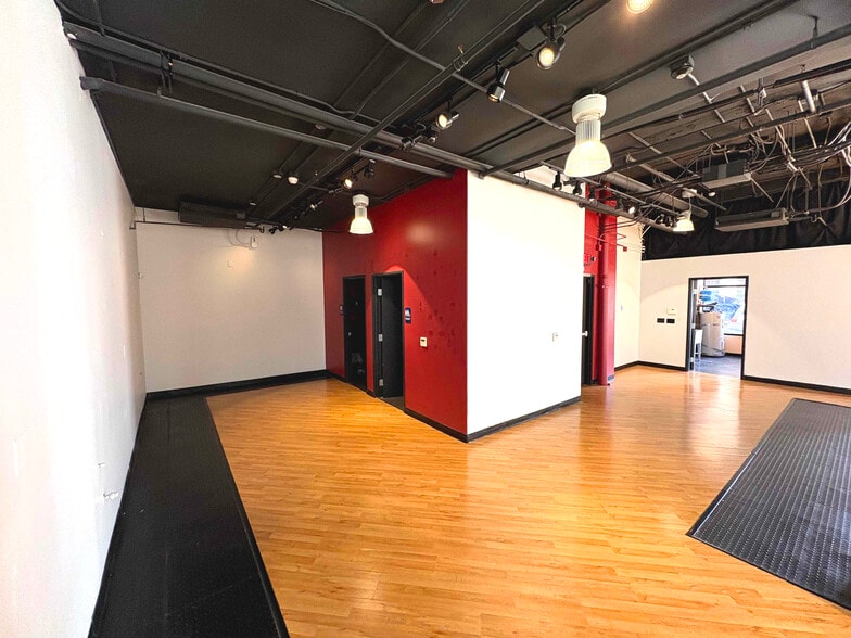 215 W 7th St, Los Angeles, CA for lease - Building Photo - Image 2 of 20
