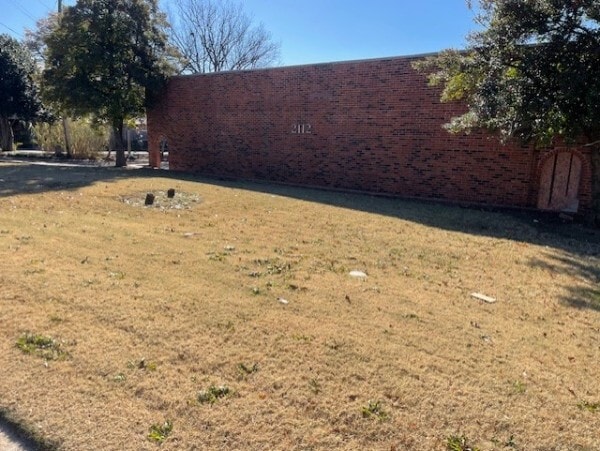 2112 Hollywood Dr, Jackson, TN for sale - Building Photo - Image 3 of 21