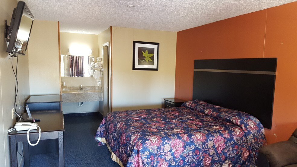718-720 N La Grange St, Flatonia, TX à vendre - Photo du bâtiment - Image 2 de 7