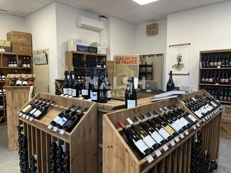 Plus de détails pour Commerce de détail à louer