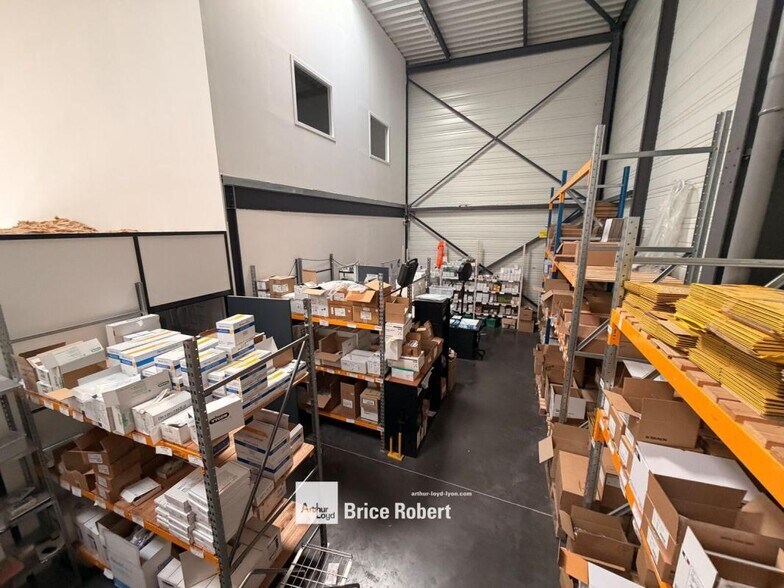 Cité Berliet, Saint Priest for lease - Interior Photo - Image 3 of 6