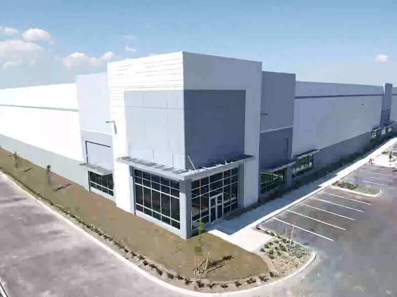 13141 34th St N, Clearwater, FL à louer - Photo du bâtiment - Image 2 de 3