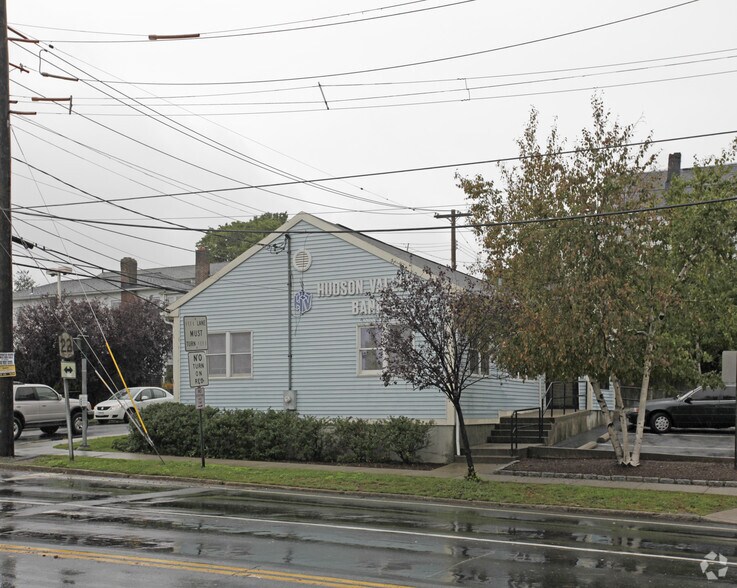 403 E Sandford Blvd, Mount Vernon, NY à louer - Photo du bâtiment - Image 3 de 8