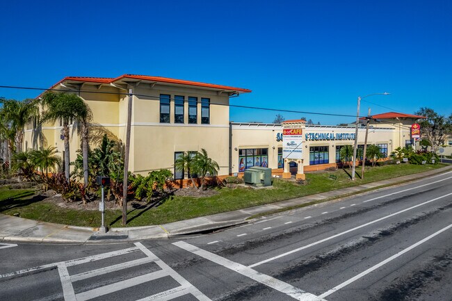 More details for 8200-8250 66th St N, Pinellas Park, FL - Office/Retail, Retail for Lease