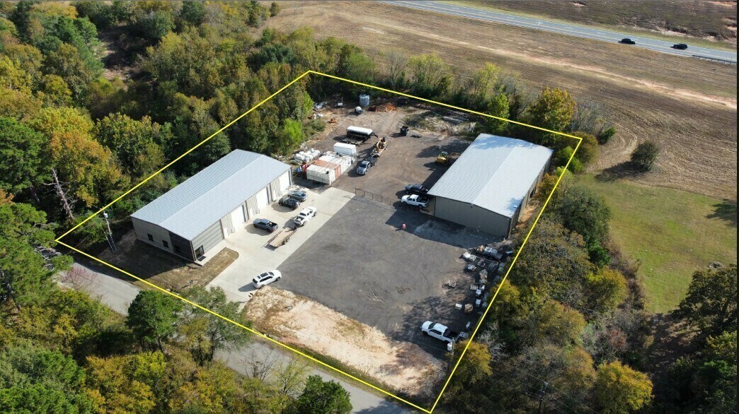 11705 County Road 166 portefeuille de 2 propriétés à vendre sur LoopNet.ca Photo du bâtiment- Image 1 de 4