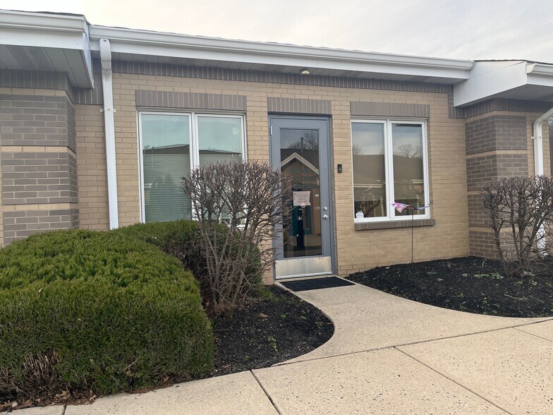 1245 Whitehorse Mercerville Rd, Hamilton, NJ à vendre - Photo du bâtiment - Image 3 de 9