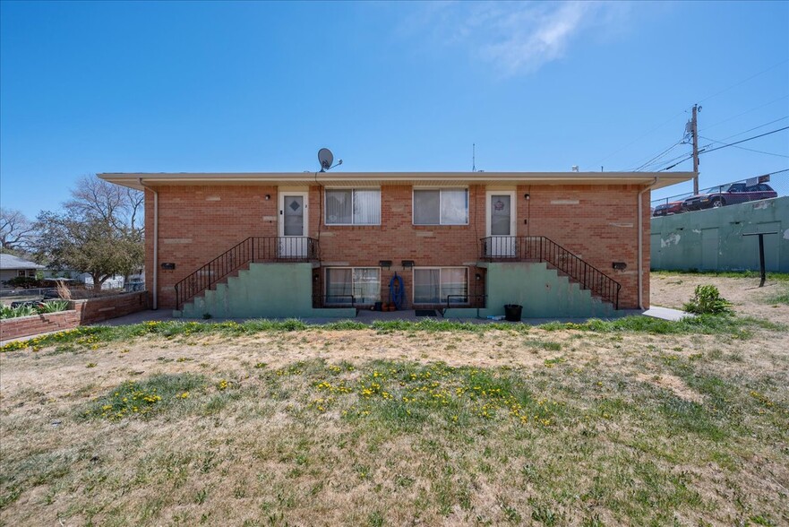 1749 Oxford Dr, Cheyenne, WY à vendre - Photo du bâtiment - Image 2 de 11